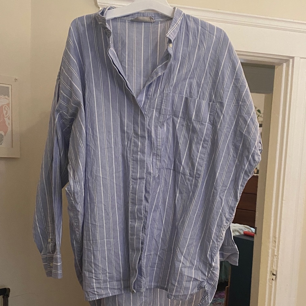 THE OVERSIZED SILKY COTTON SHIRT